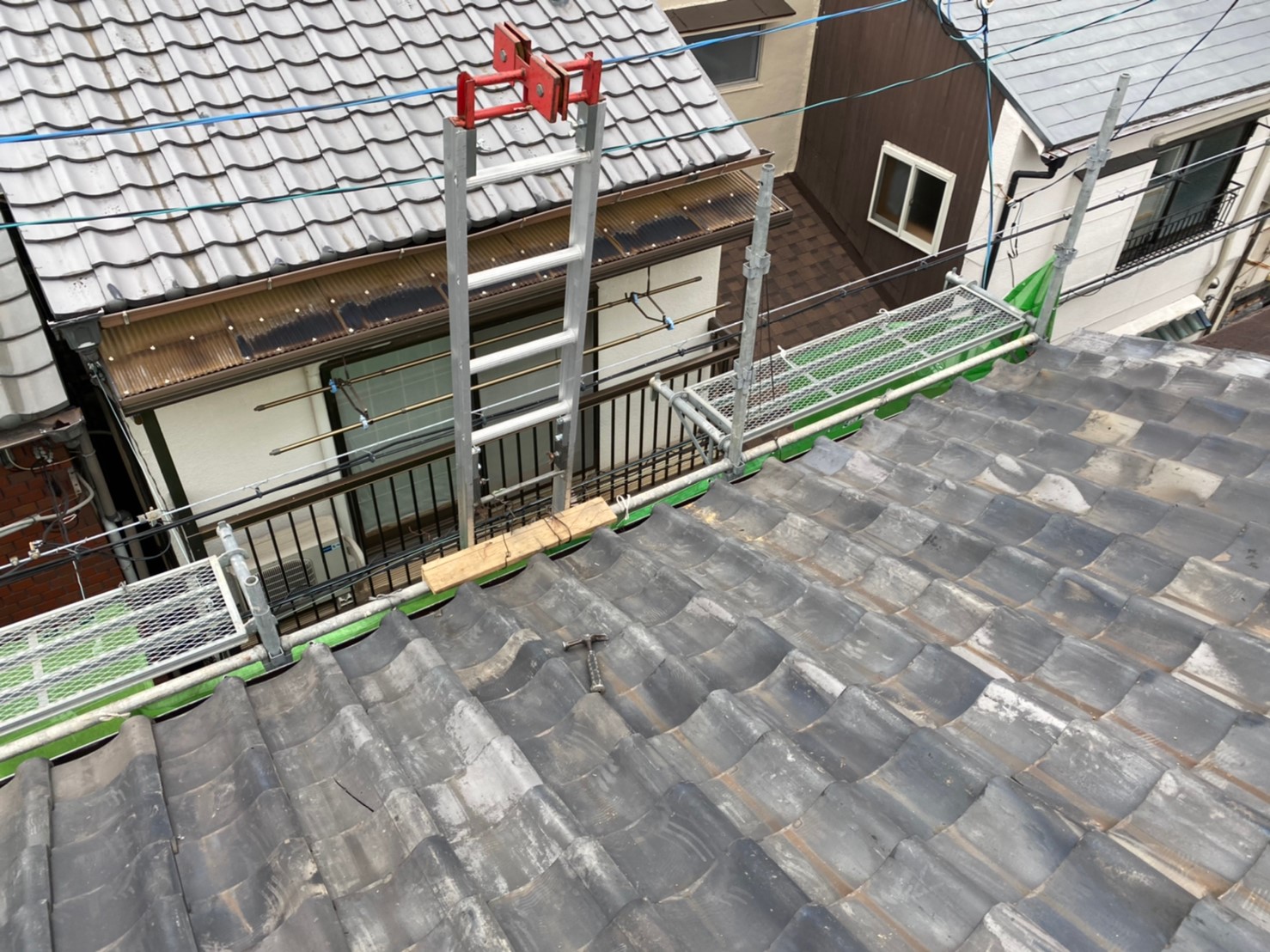 瓦屋根の葺き替えガルテクトへ